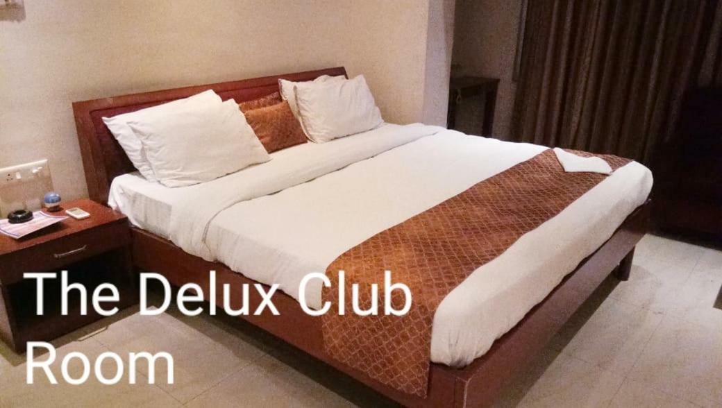 Aristro Club Hotell Calcutta Exteriör bild